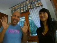 Vidéo porno mobile : Une Asiat qui raffole de la bite espagnole!